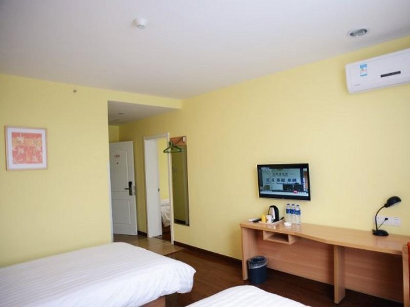 Home Inns Shanghai Pudong Sanlin Subway Station Branch Экстерьер фото